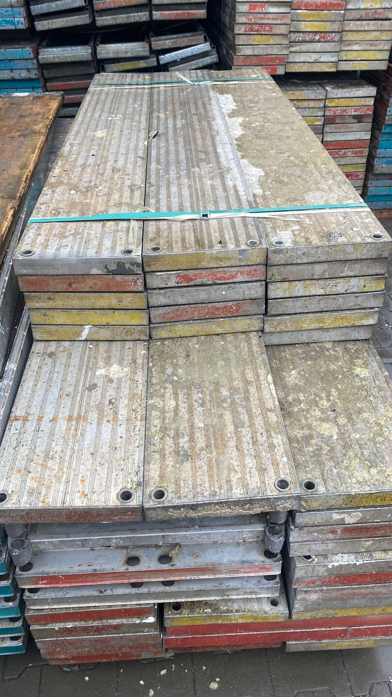 Belagbohle aus Aluminium mit Alu-Kopfstück 250x29cm, gebraucht Aluboden - Alubelag MyScuff