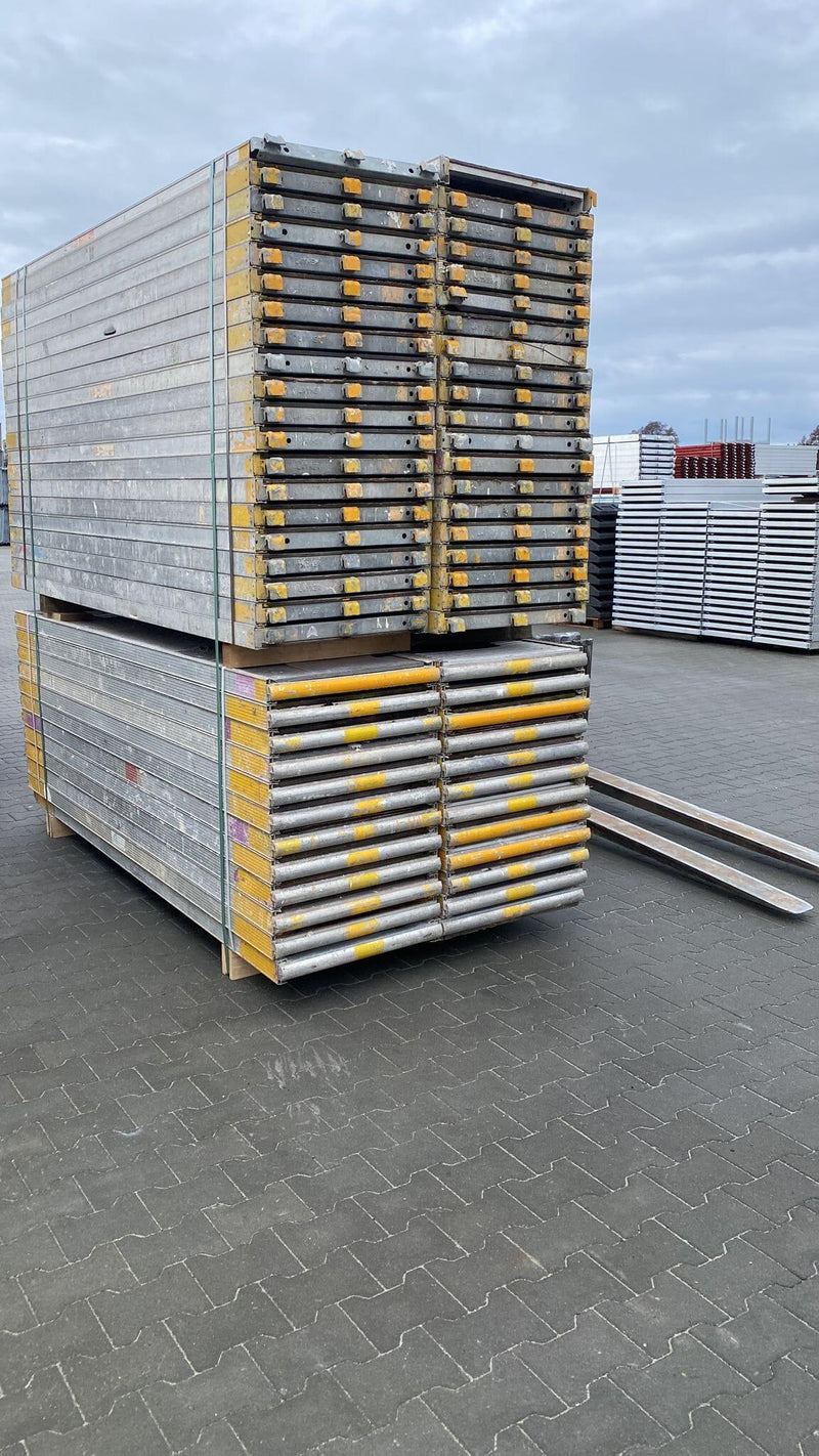 Layher / Altrad / MJ Uni Connect Gebraucht Dachfanggerüst Alugerüst 50,12m² Gerüst-Set MyScuff