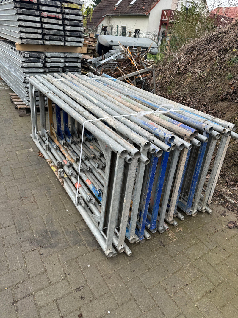 Layher / Altrad / MJ Uni Connect Gebraucht Fassadengerüst Stahlgerüst 319,28m² Gerüst-Set MyScuff