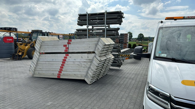 Layher Blitz / Assco Quadro Alu-Podesttreppe 2,57x0,61m Höhe: 2m - gebraucht Treppe MyScuff