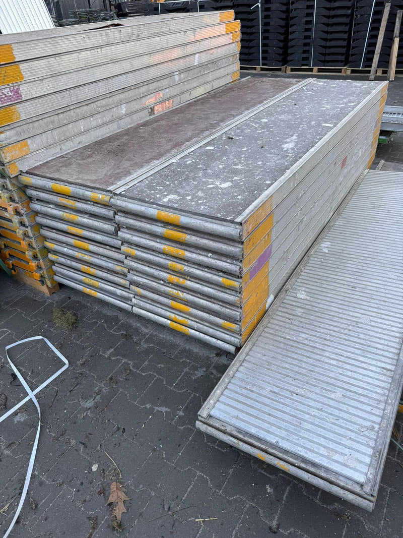 U-Robustboden, 0,61 m breit 2,57m Breite Layher / MJ UC / Assco - gebraucht Aluboden - Sperrholzbelag MyScuff
