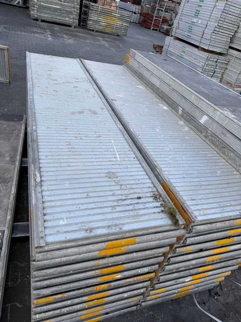 U-Voll Alu, 0,61 m breit 2,57m Breite Layher / MJ UC / Assco - gebraucht Aluboden - Alubelag MyScuff