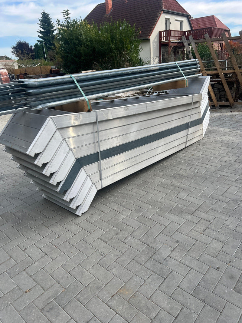 Altrad / Assco / MJ Alutreppe Alu-Podesttreppe 250x200 - gebraucht - Treppe MyScuff