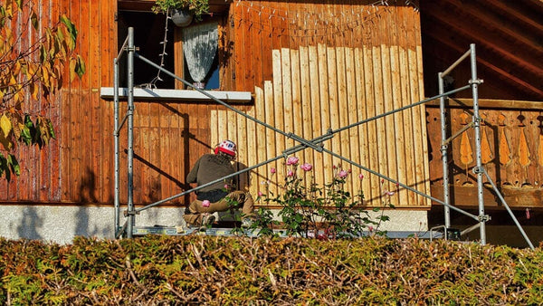 Malergerüst mieten oder kaufen? So treffen Sie die richtige Entscheidung