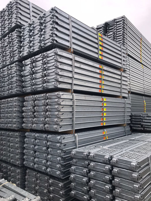 116,94m² Gerüst neu kaufen 17,5x6m Baugerüst Fassadengerüst Stahlgerüst Fassadengerüst Scaff24 