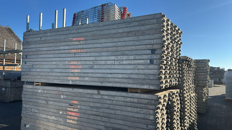 Gebrauchtes Fassadengerüst Stahl 12×6 m | ca. 80 m² – Systemkompatibel Layher / Altrad / MJ / Alfix Gerüst-Set MyScuff 